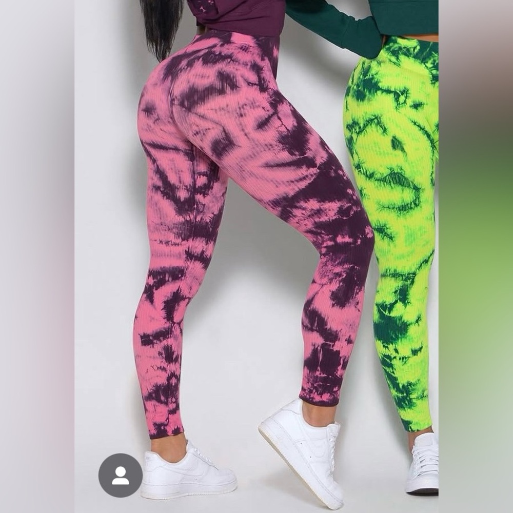 Bombshell Sportswear Size XS/S Pink and Purple Tie-dye Seamless Leggings